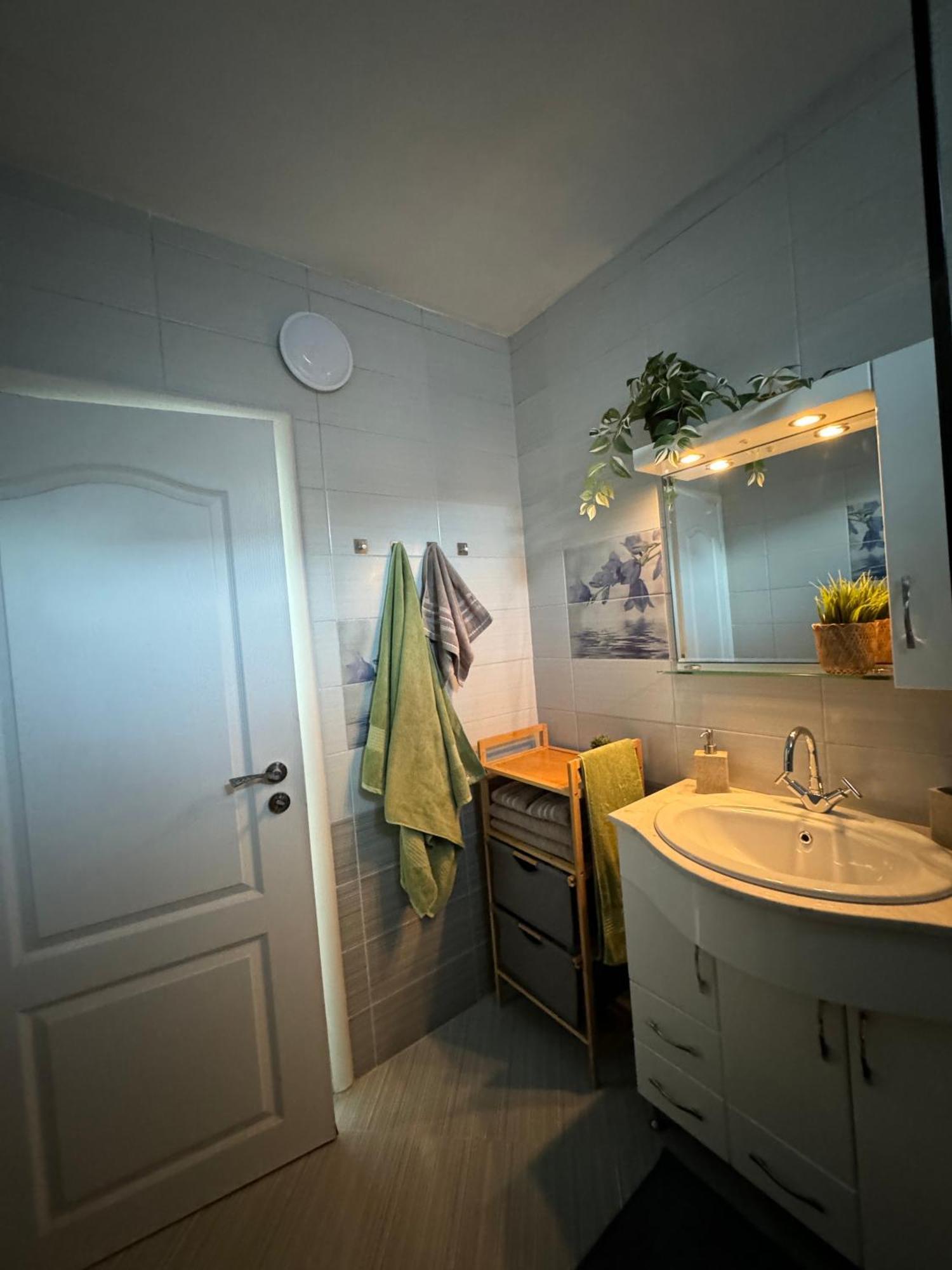 Kakavanen'S Sea View Apartment Балчик Екстериор снимка