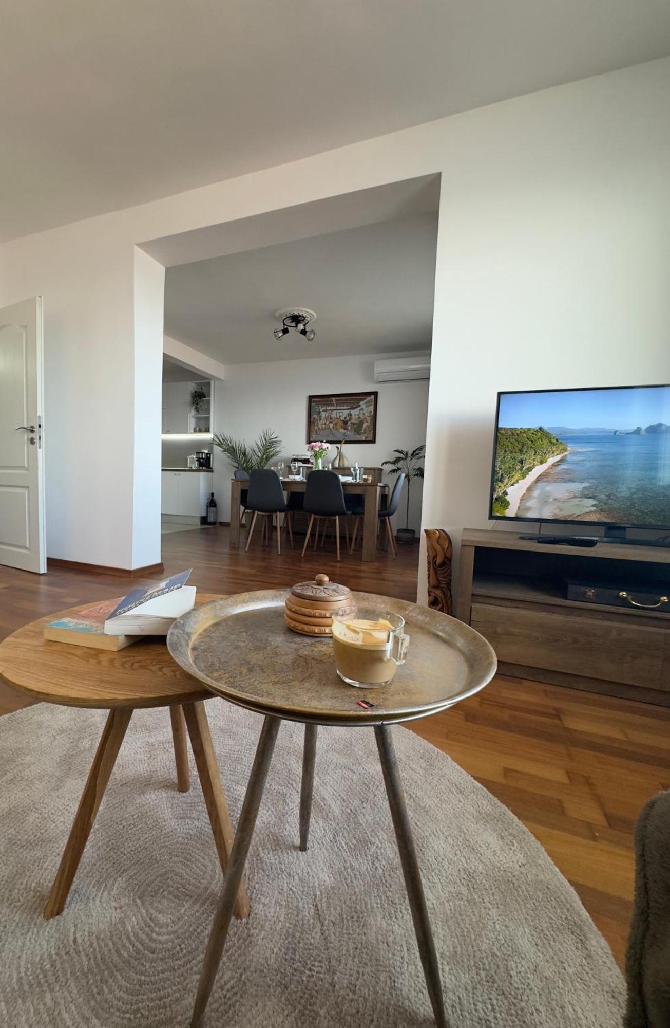Kakavanen'S Sea View Apartment Балчик Екстериор снимка