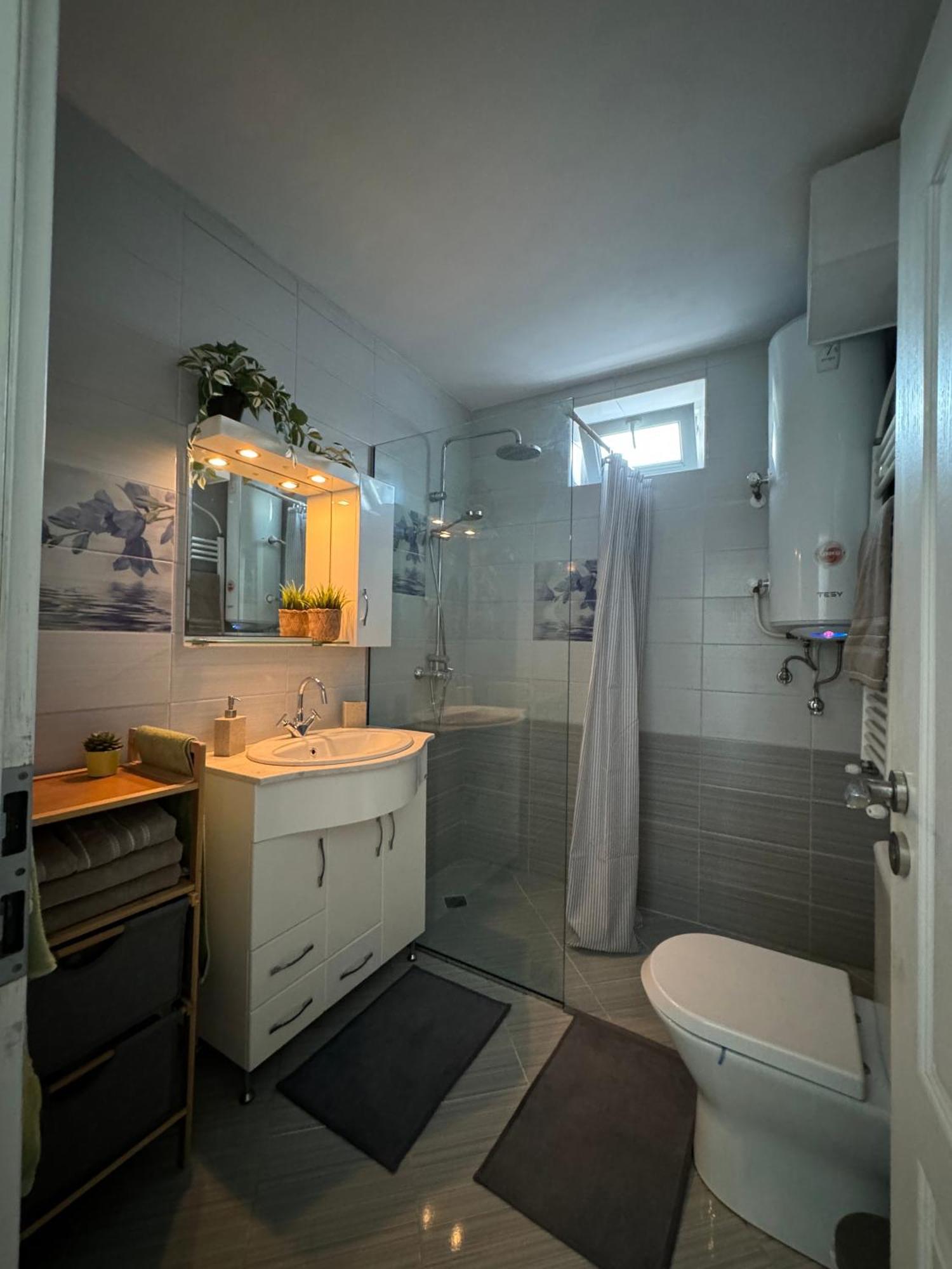 Kakavanen'S Sea View Apartment Балчик Екстериор снимка