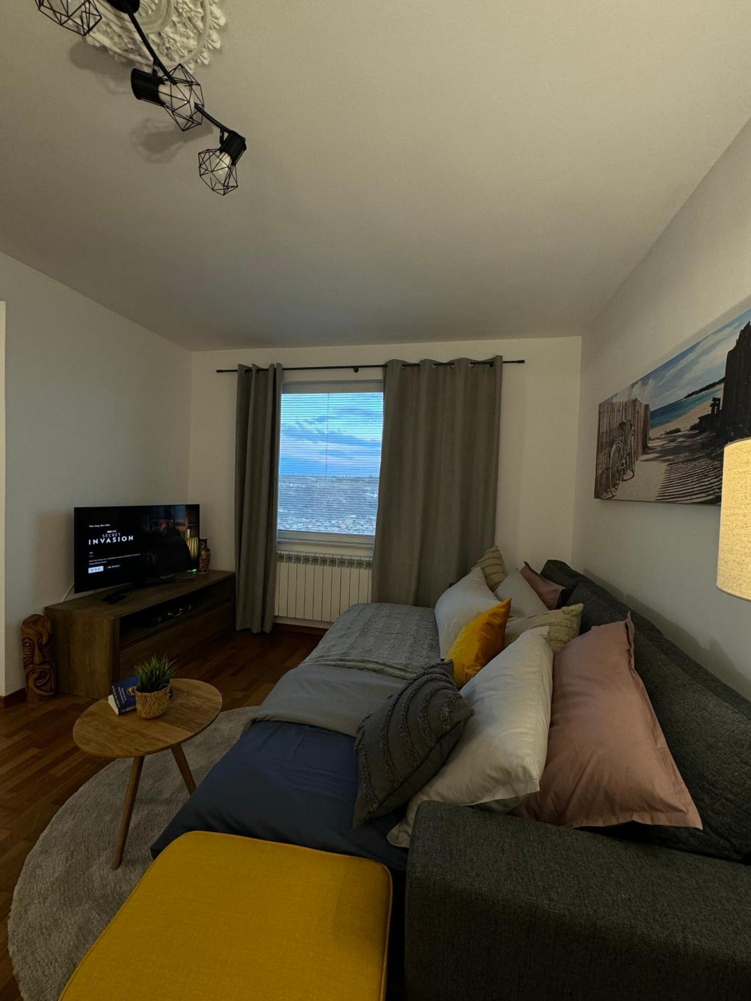 Kakavanen'S Sea View Apartment Балчик Екстериор снимка