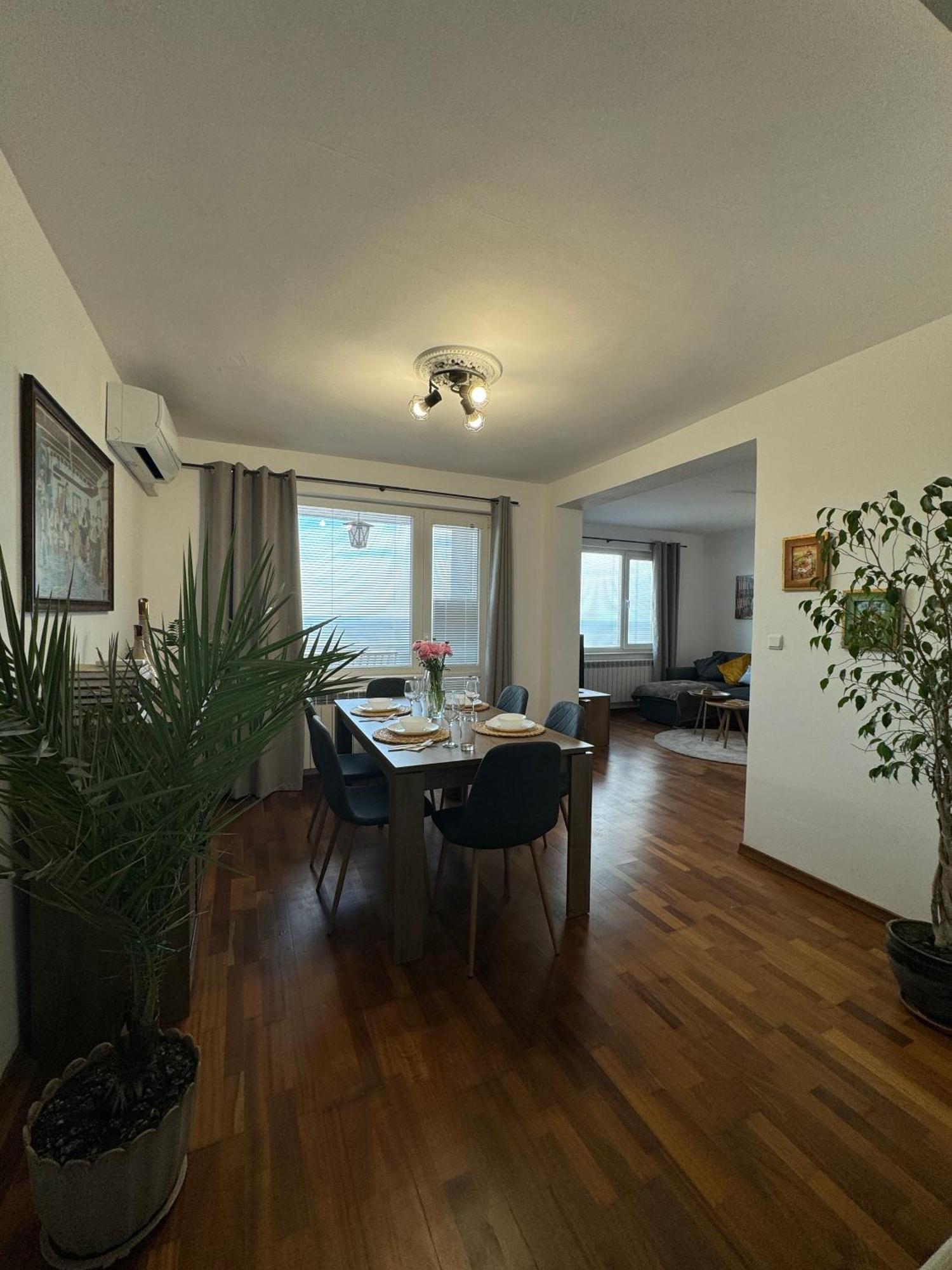 Kakavanen'S Sea View Apartment Балчик Екстериор снимка