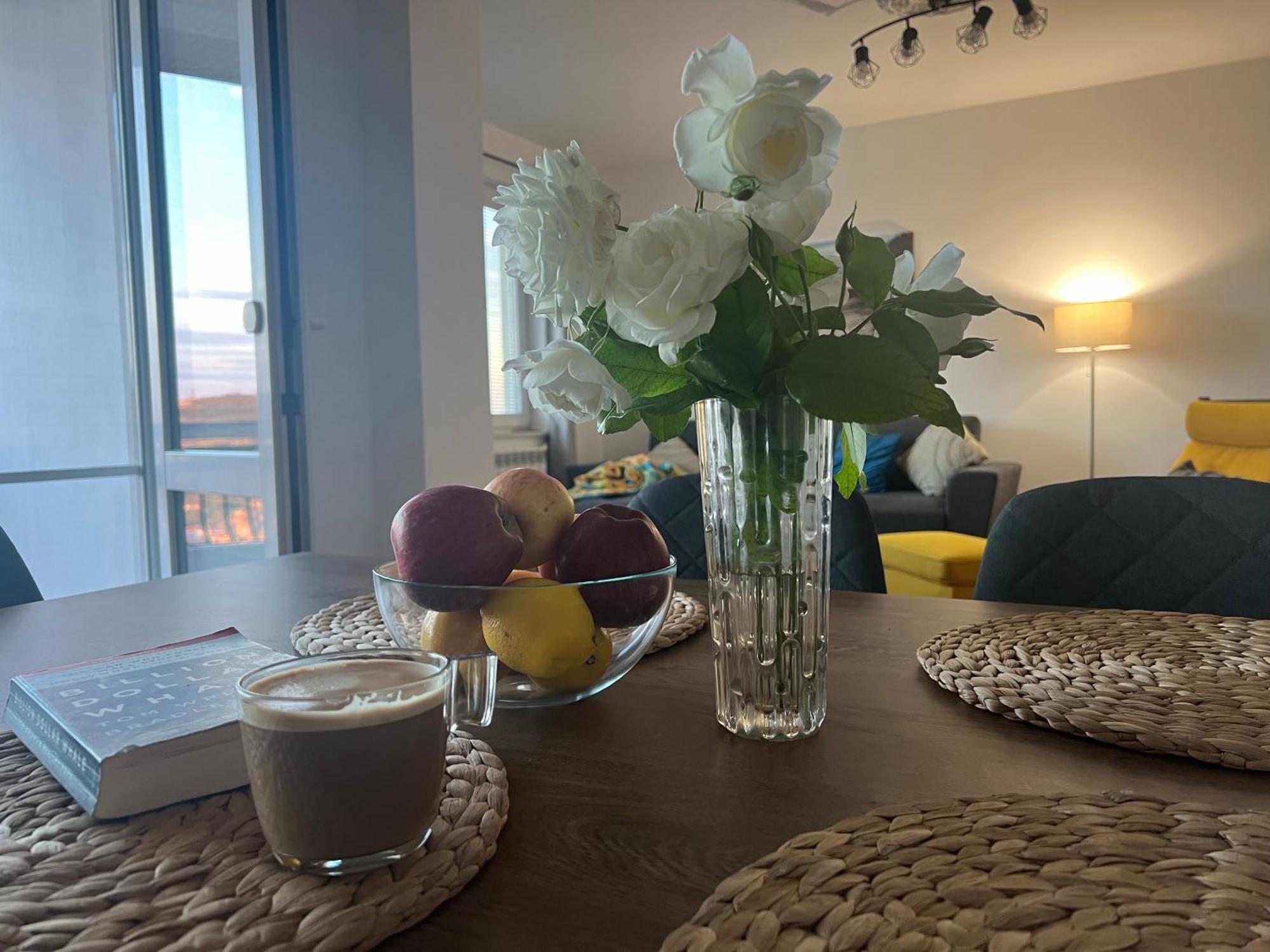 Kakavanen'S Sea View Apartment Балчик Екстериор снимка
